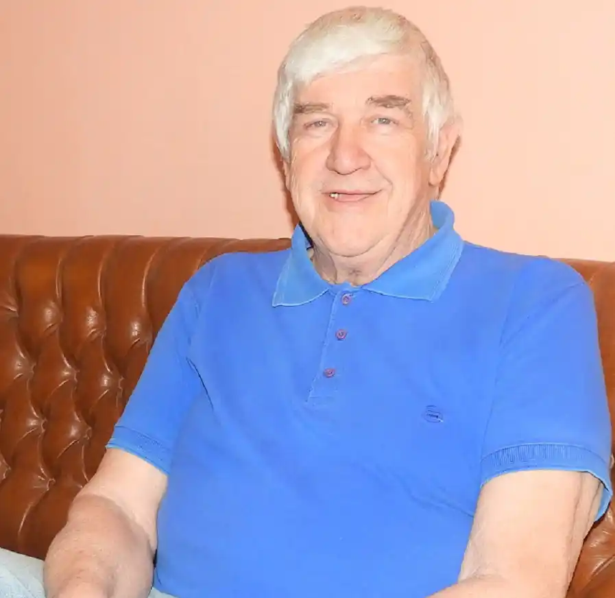 El padre de la criatura