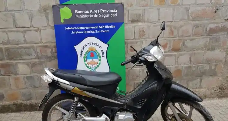 Menor detenido con moto y televisor robados