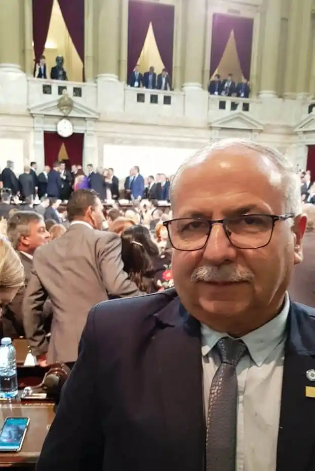 Un diputado nacional del Frente de Todos se adjudicó la propiedad de una obra ajena