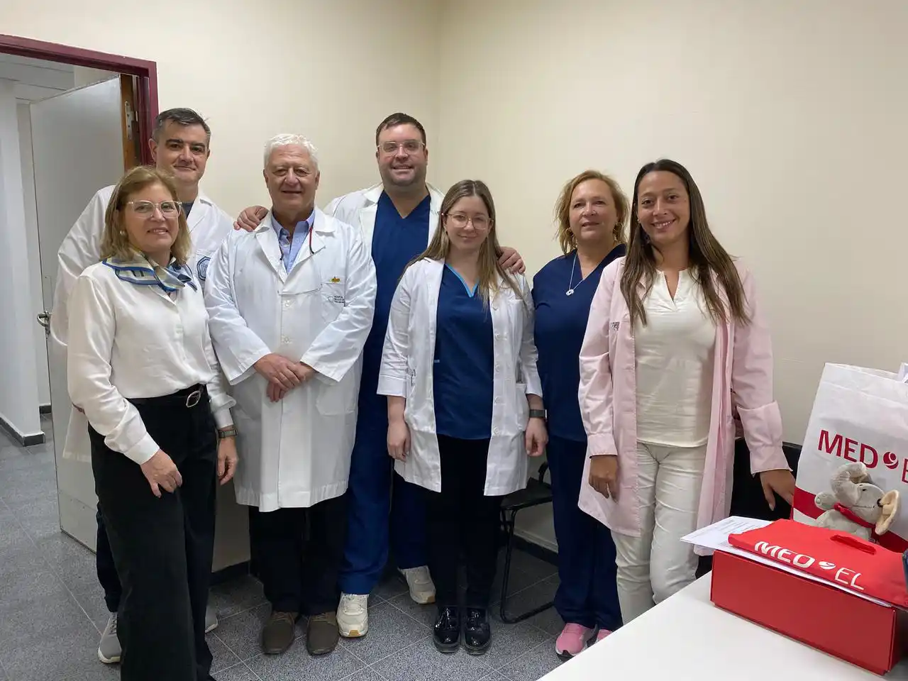 Niños recibieron dispositivos auditivos que cambiaran su calidad de vida