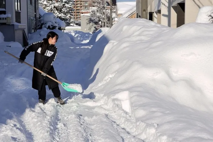 Al menos 46 muertos y cientos de heridos por el temporal.