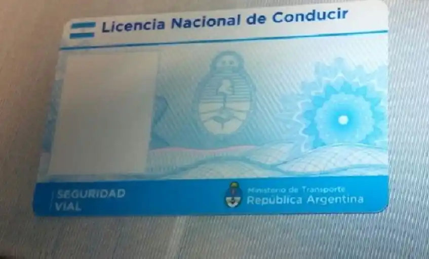 Últimos días para renovar la licencia única de conducir que vencen en el receso