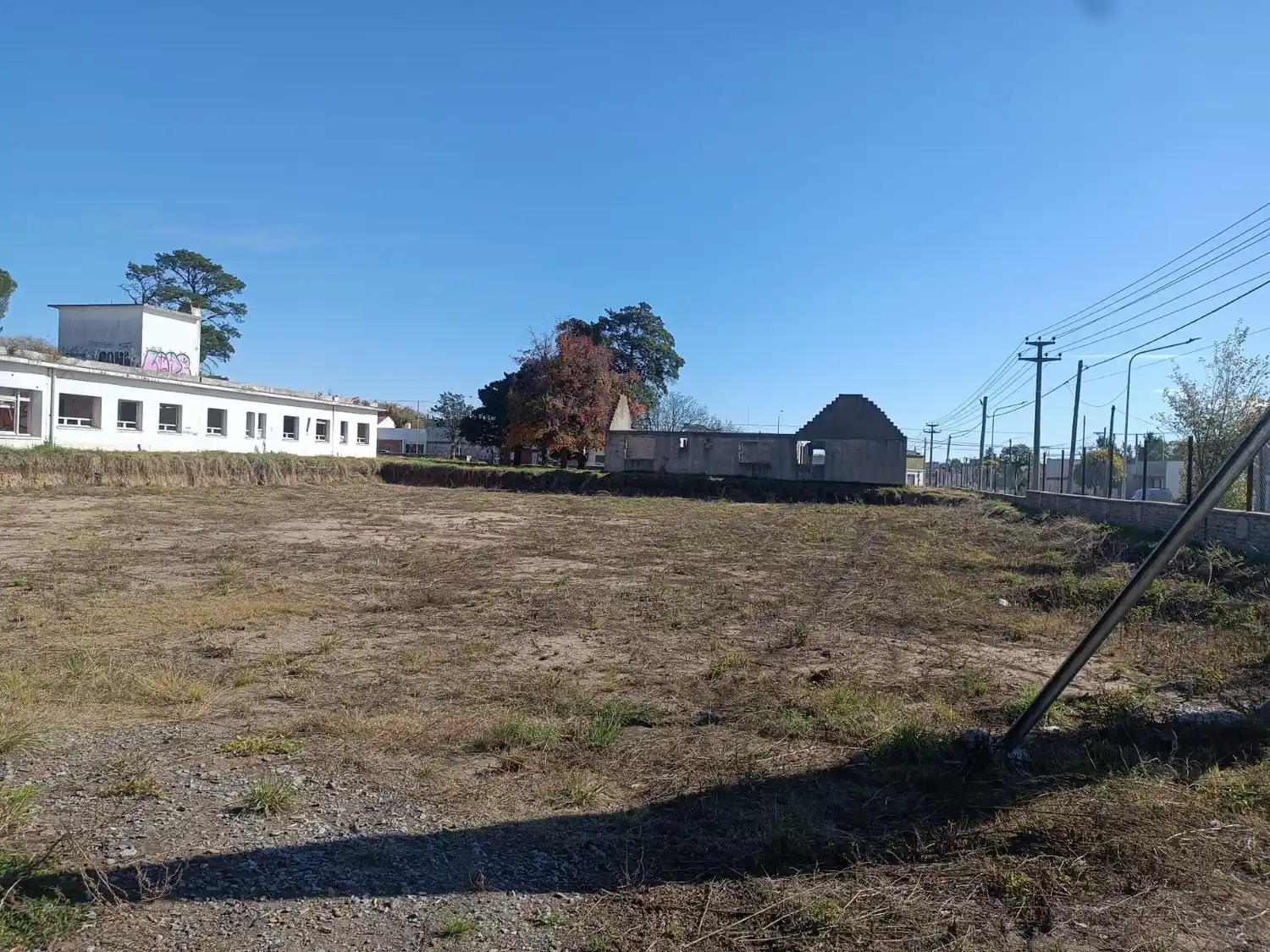 ExPoliclínico Ferroviario: el Municipio recibió a vecinos y volverá a intimar a los responsables