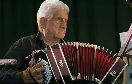 Murió en Alemania el bandoneonista Luis Stazo, fundador del Sexteto Mayor