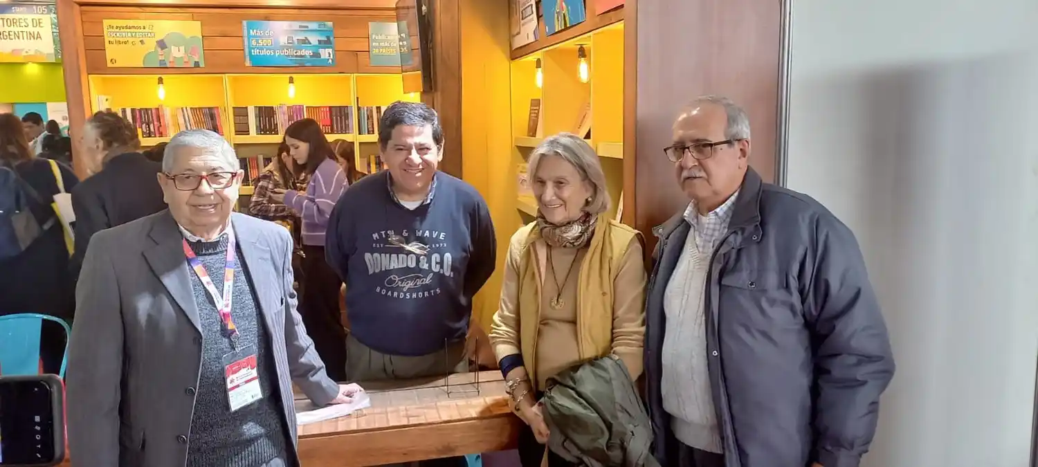 Ricardo Moreyra estuvo presente en la Feria del Libro con su investigación sobre Santa Rosa