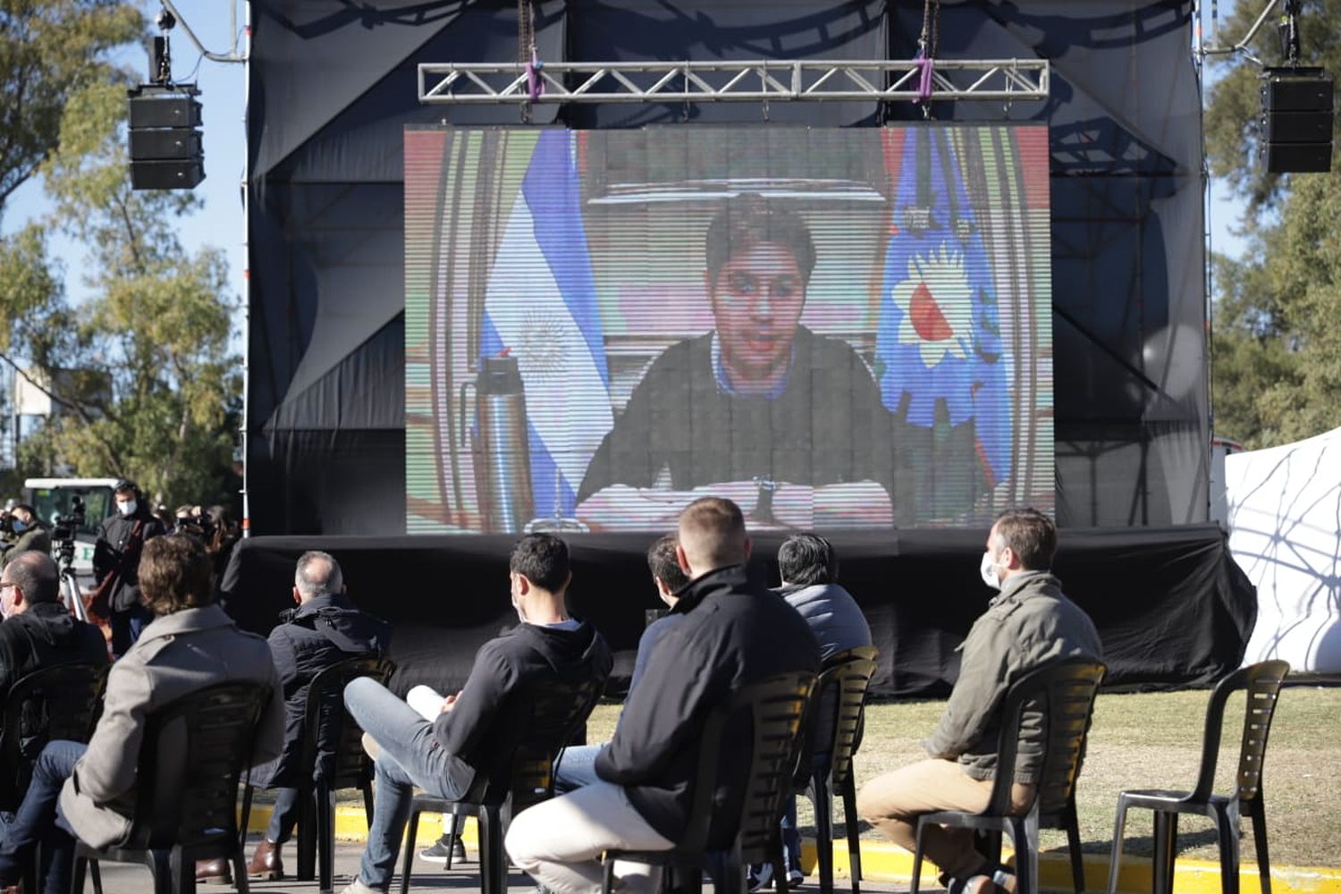 Achával junto a Kicillof en Malvinas Argentinas: Presentación de obra de paso bajo nivel