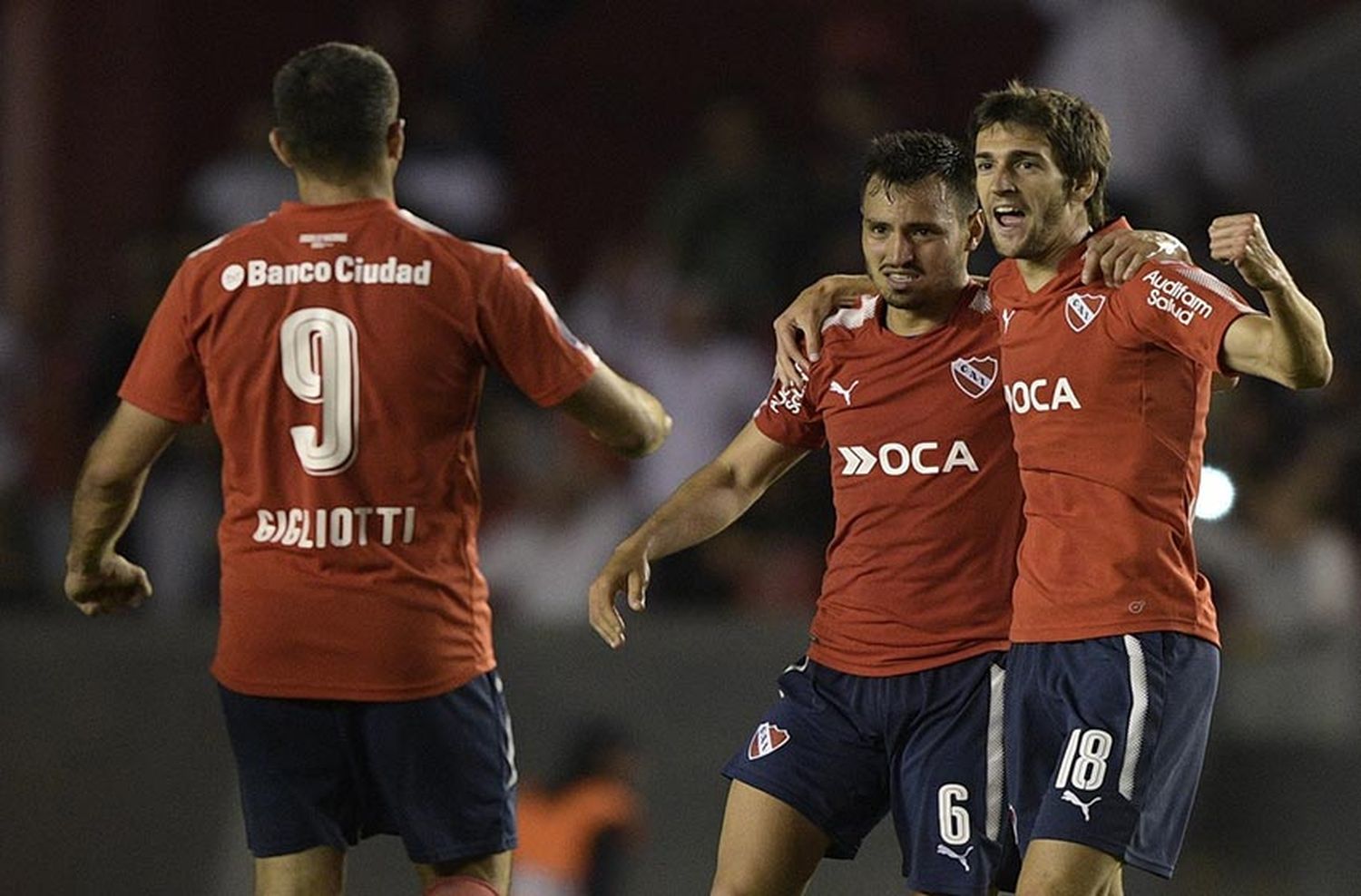 Independiente se quedó con el primer chico