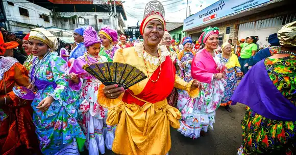 ¡QUE LINDO! Maduro promueve festejo de carnaval y prolonga semana de apertura