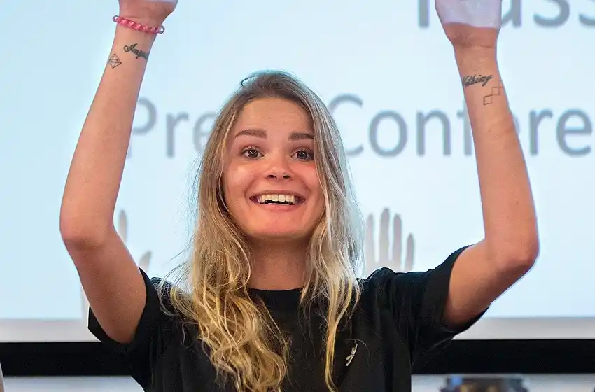 Detienen en Moscú a una integrante del grupo de punk ruso Pussy Riot