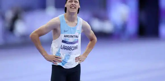 Elián Larregina estuvo cerca de su récord, pero no pudo avanzar a la final de los 400 metros llanos