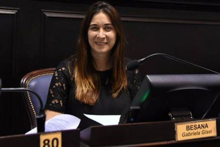 Besana defendió el Presupuesto de Vidal: "No anunciamos carteles, sino obras que terminan"