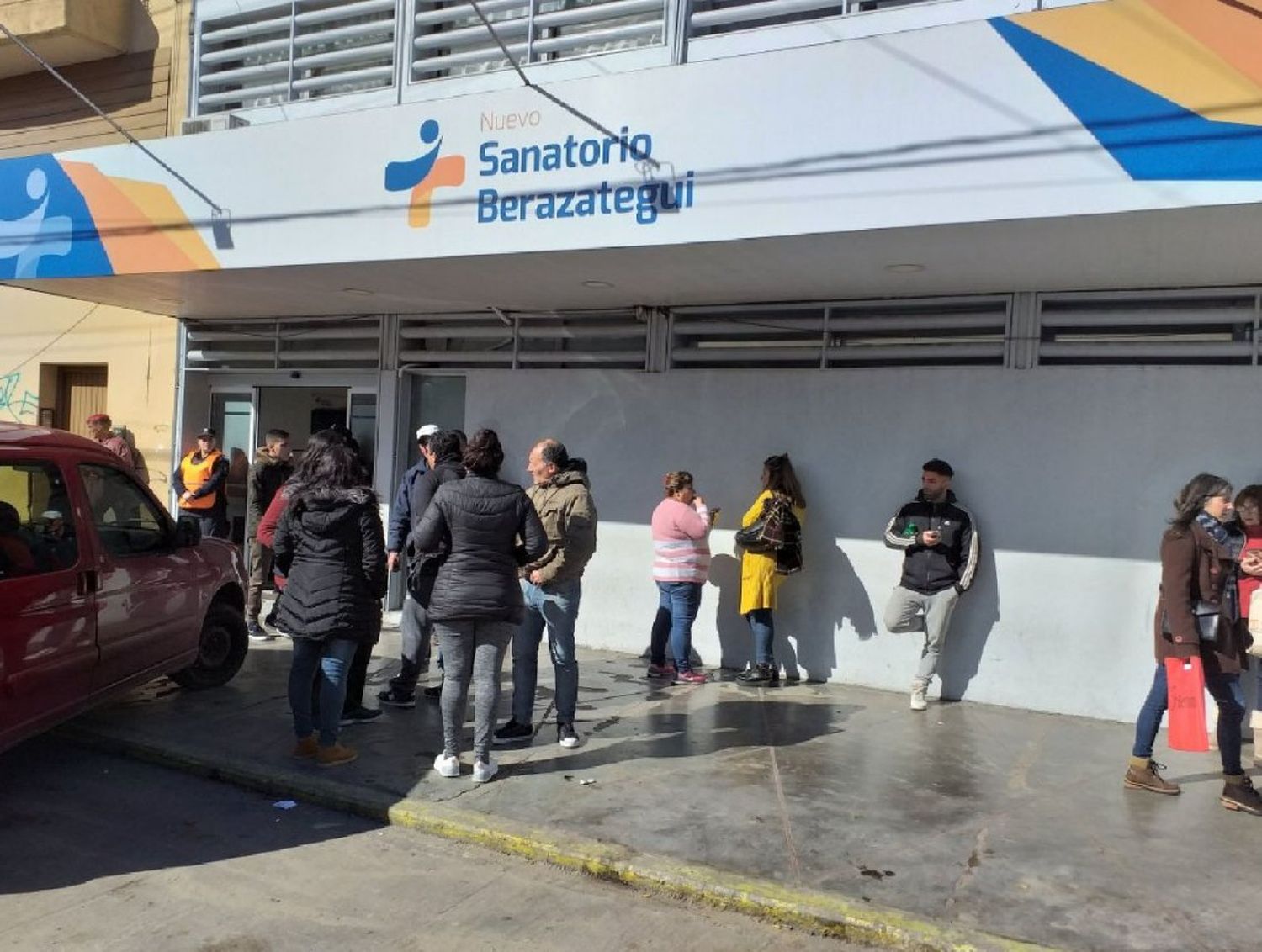 A la mujer que le amputaron la pierna equivocada ahora buscan salvarle la que debían cortarle