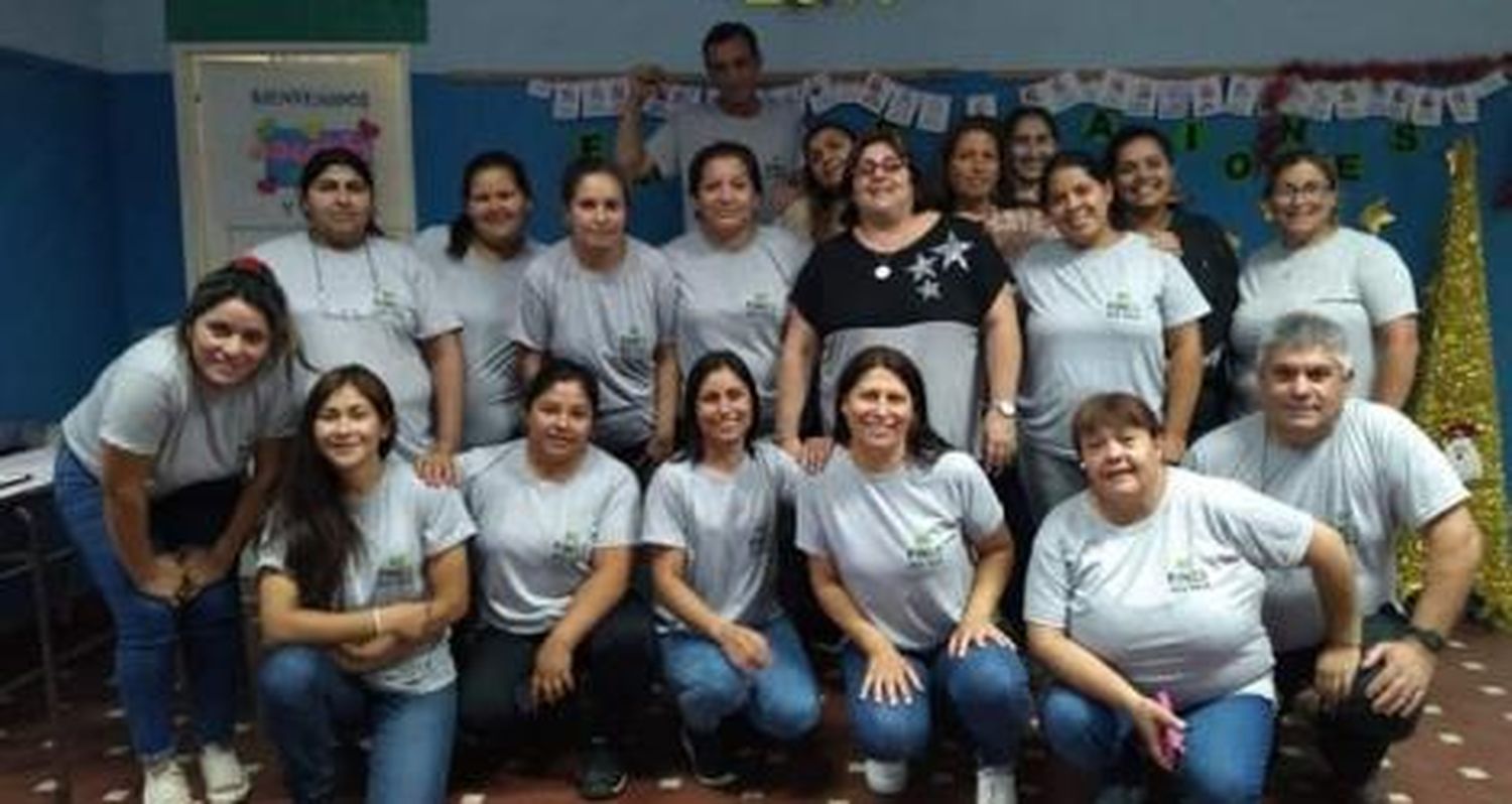#ReporteCiudadano: Egresa la comisión 9 de Río Tala
