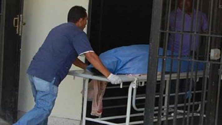ACRIBILLAN a un hombre frente a su familia en Monagas