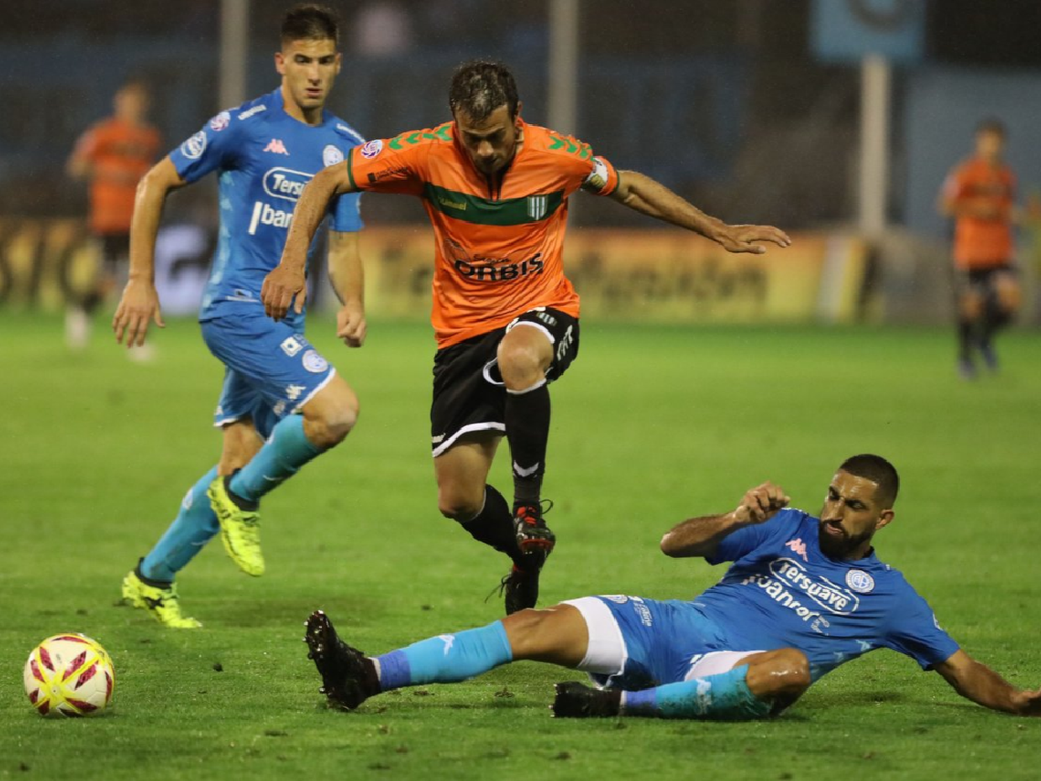 Banfield empató en Córdoba