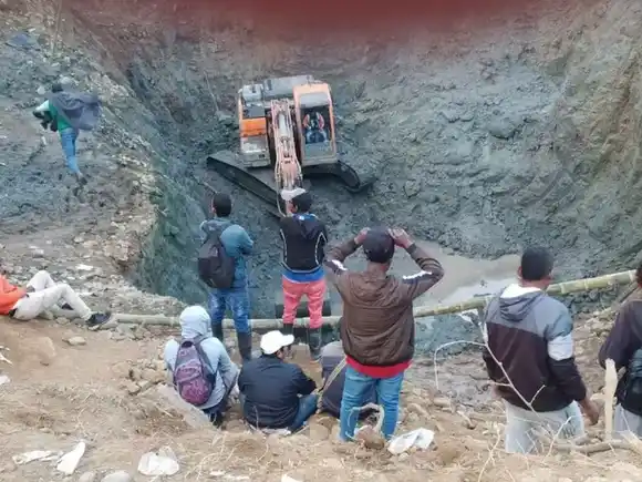 ENCUENTRAN MUERTOS a siete mineros desaparecidos en Colombia