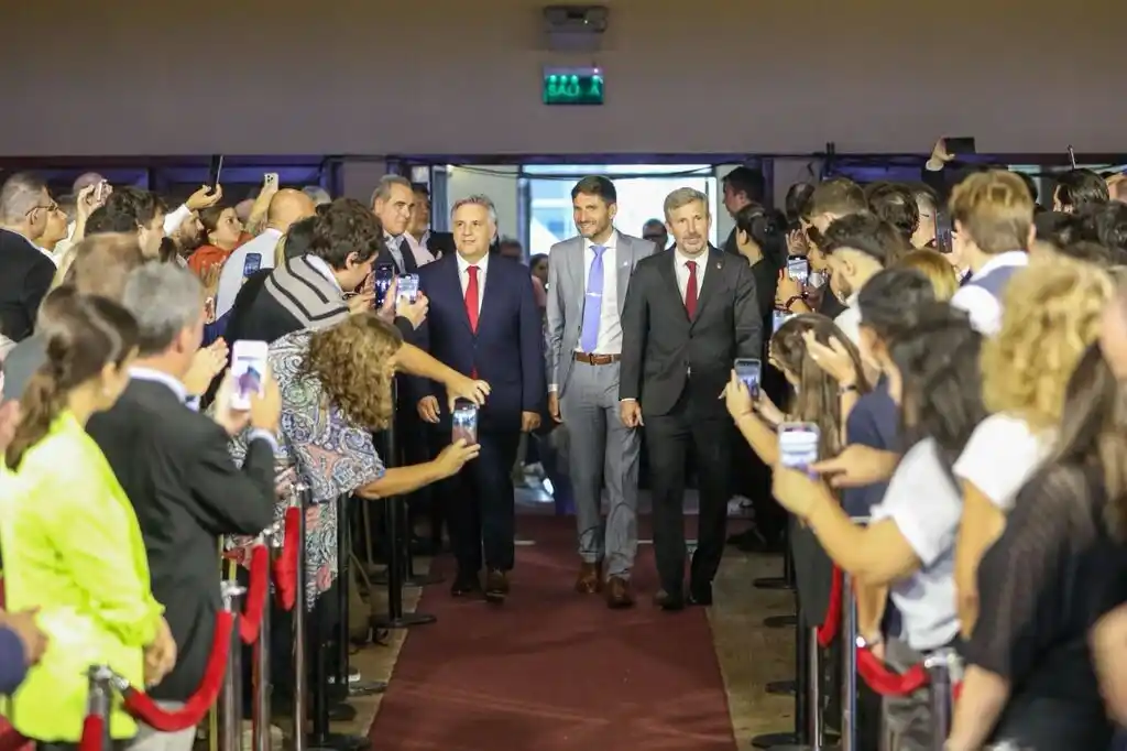 Región Centro: fuerte pronunciamiento de Pullaro, Llaryora y Frigerio por obras públicas, por el federalismo y contra las retenciones