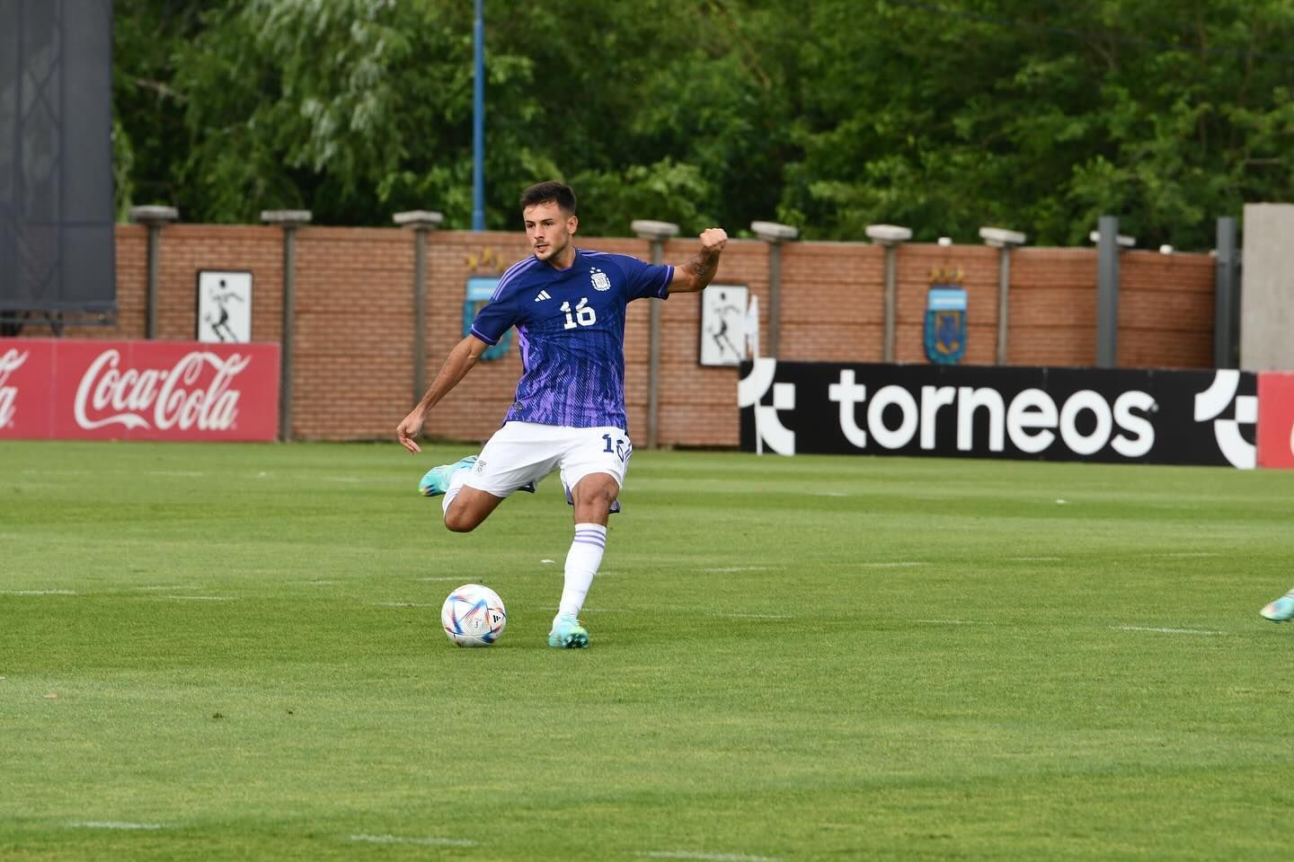 Ian Glavinovich debutó con la "celeste y blanca".