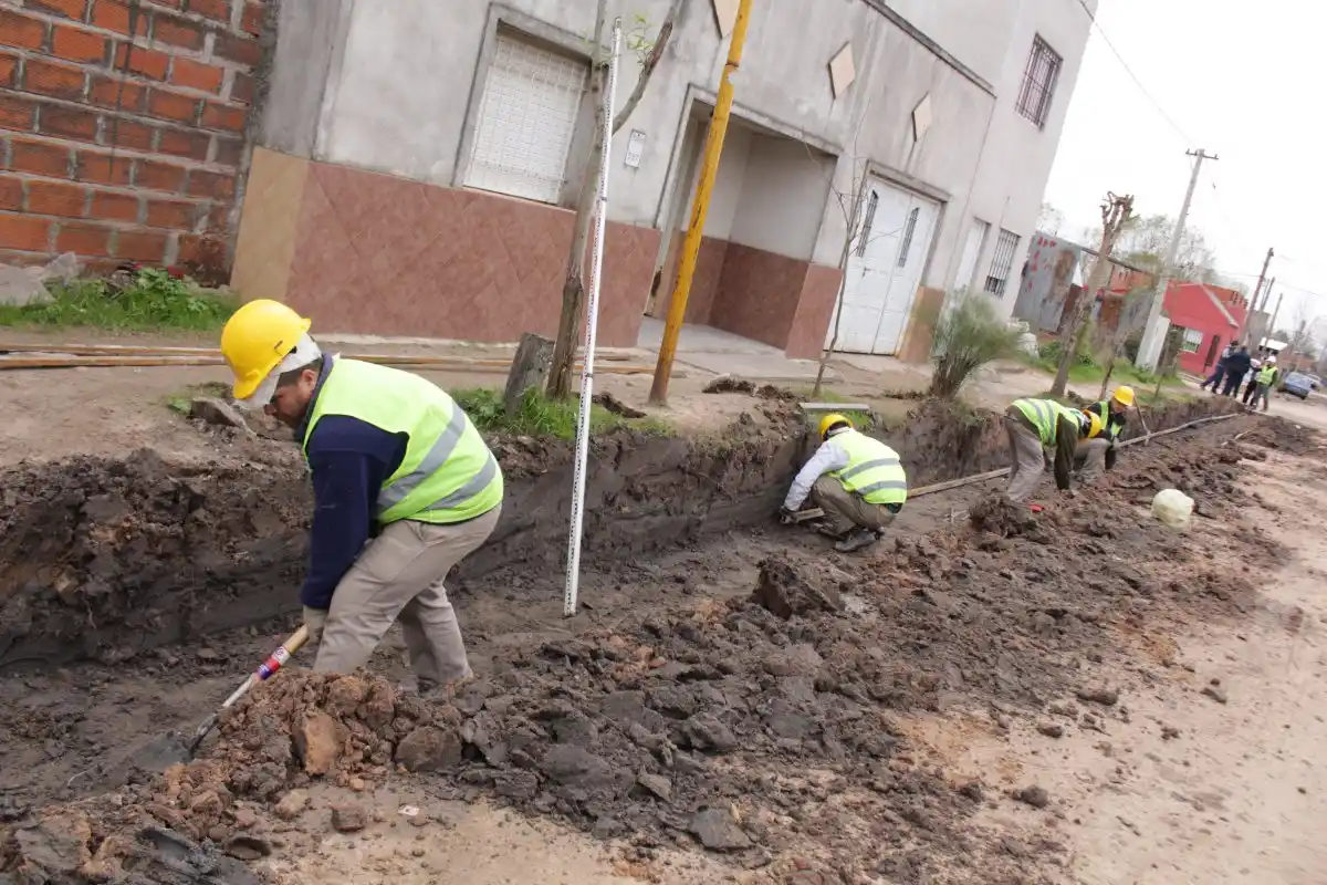 Calles, agua y cloaca: los primeros pasos del plan Hábitat en zona norte