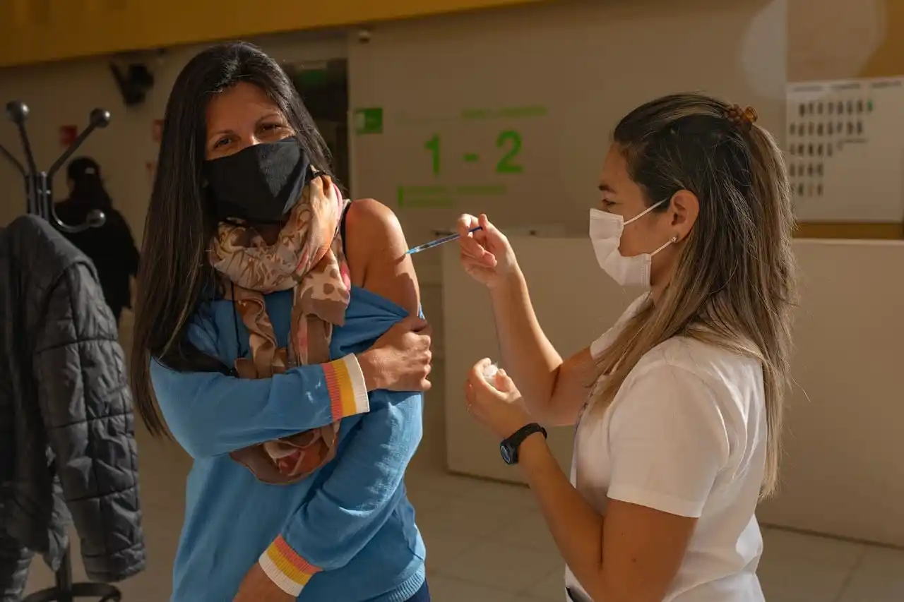 La OPS celebra la disminución de casos en América del Sur: “Las medidas están funcionando”