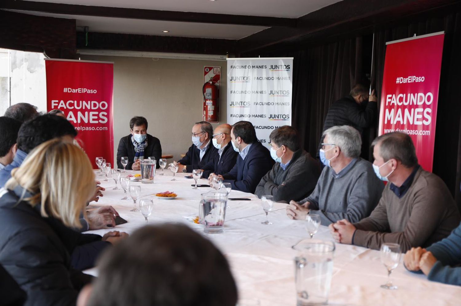 Interna en Juntos: apoyo de intendentes de la Quinta Sección a Facundo Manes