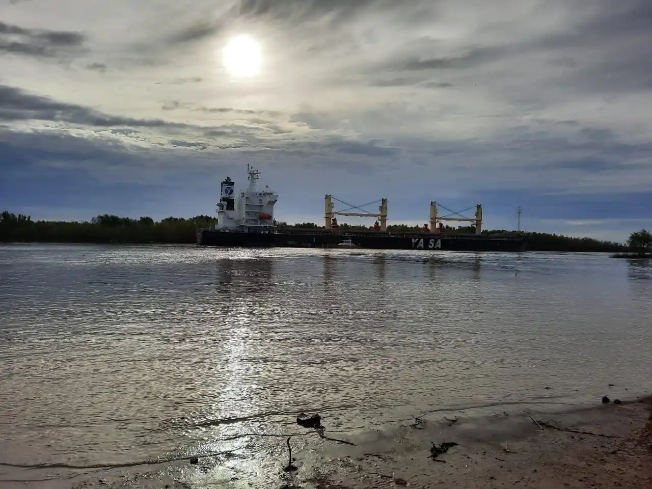 buque varado canal de acceso yasa tokyo puerto san pedro