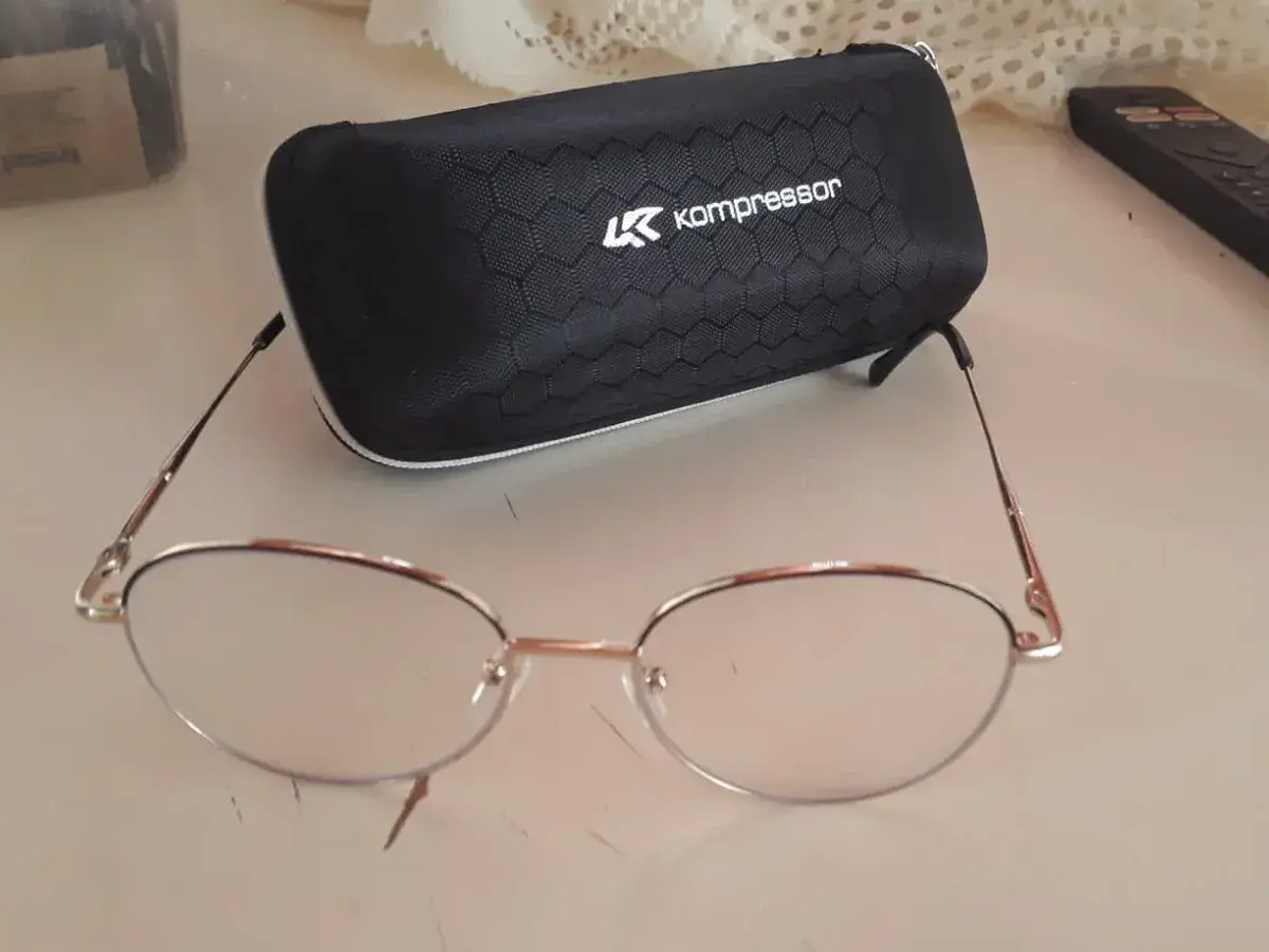 Lentes encontrados en calle San Martín