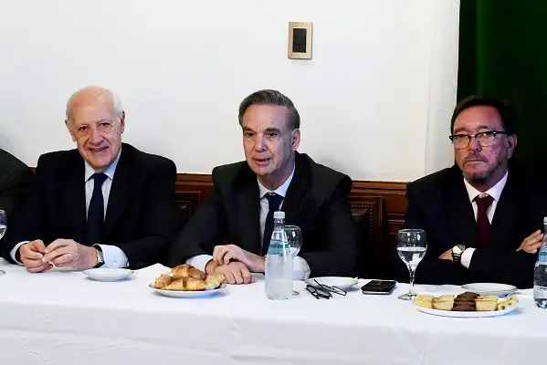 Guastavino participó del encuentro de los Senadores del PJ con Roberto Lavagna