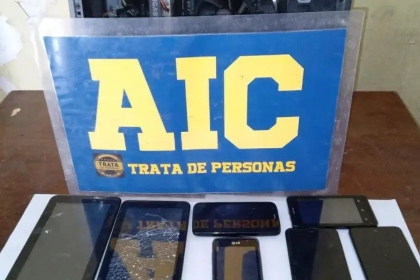 Dos detenidos tras allanamientos por tenencia de imágenes de explotación sexual infantil en Rosario
