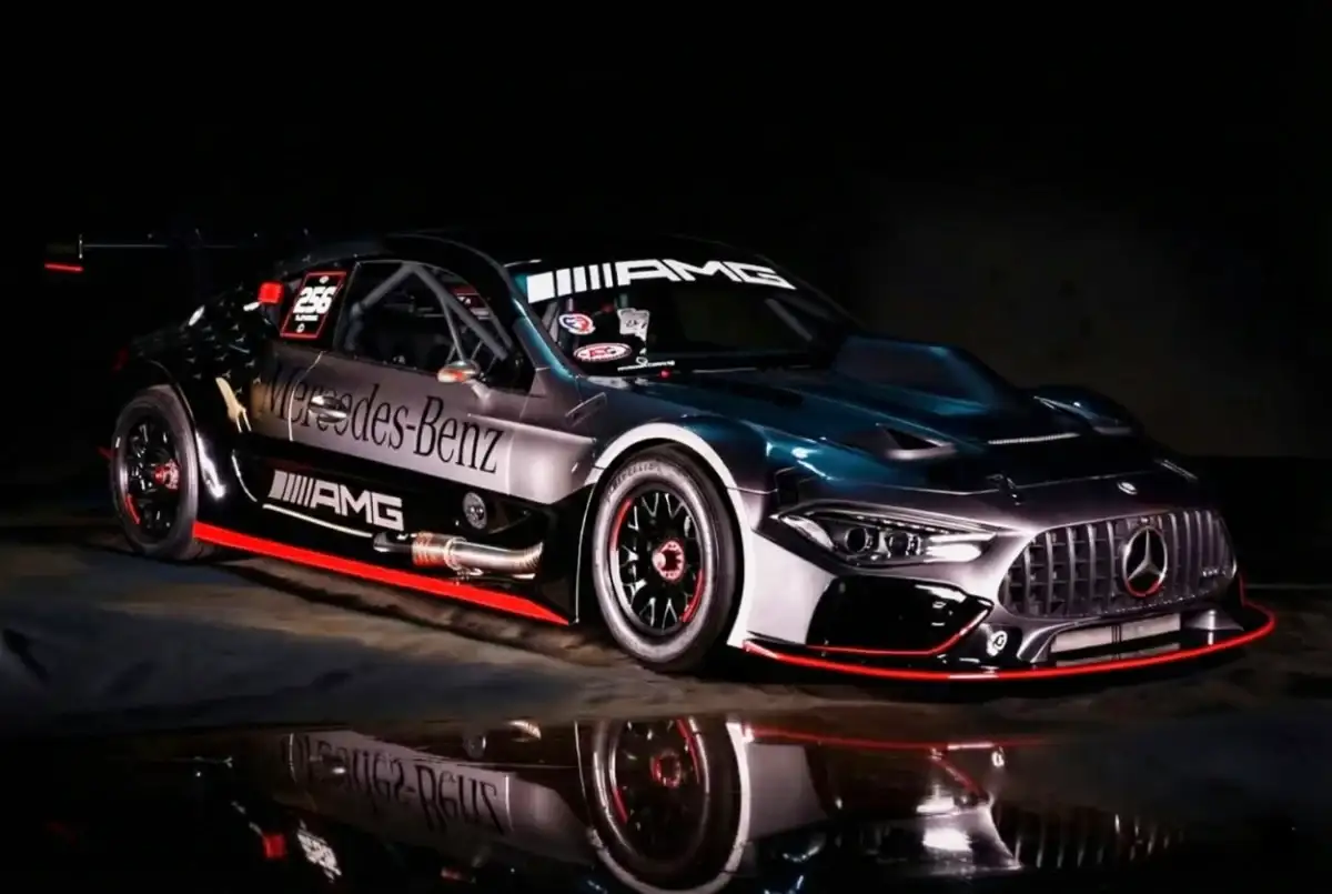 Mercedes Benz - 2