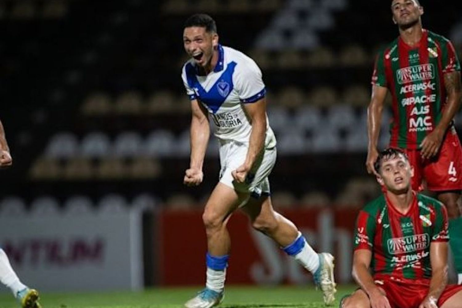 Vélez eliminó a Sp.Las Parejas de la Copa Argentina