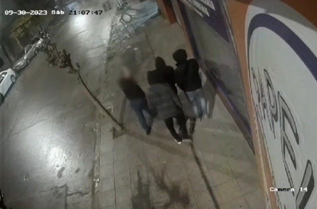 Los asaltantes en la noche del 30 de septiembre de 2023.
