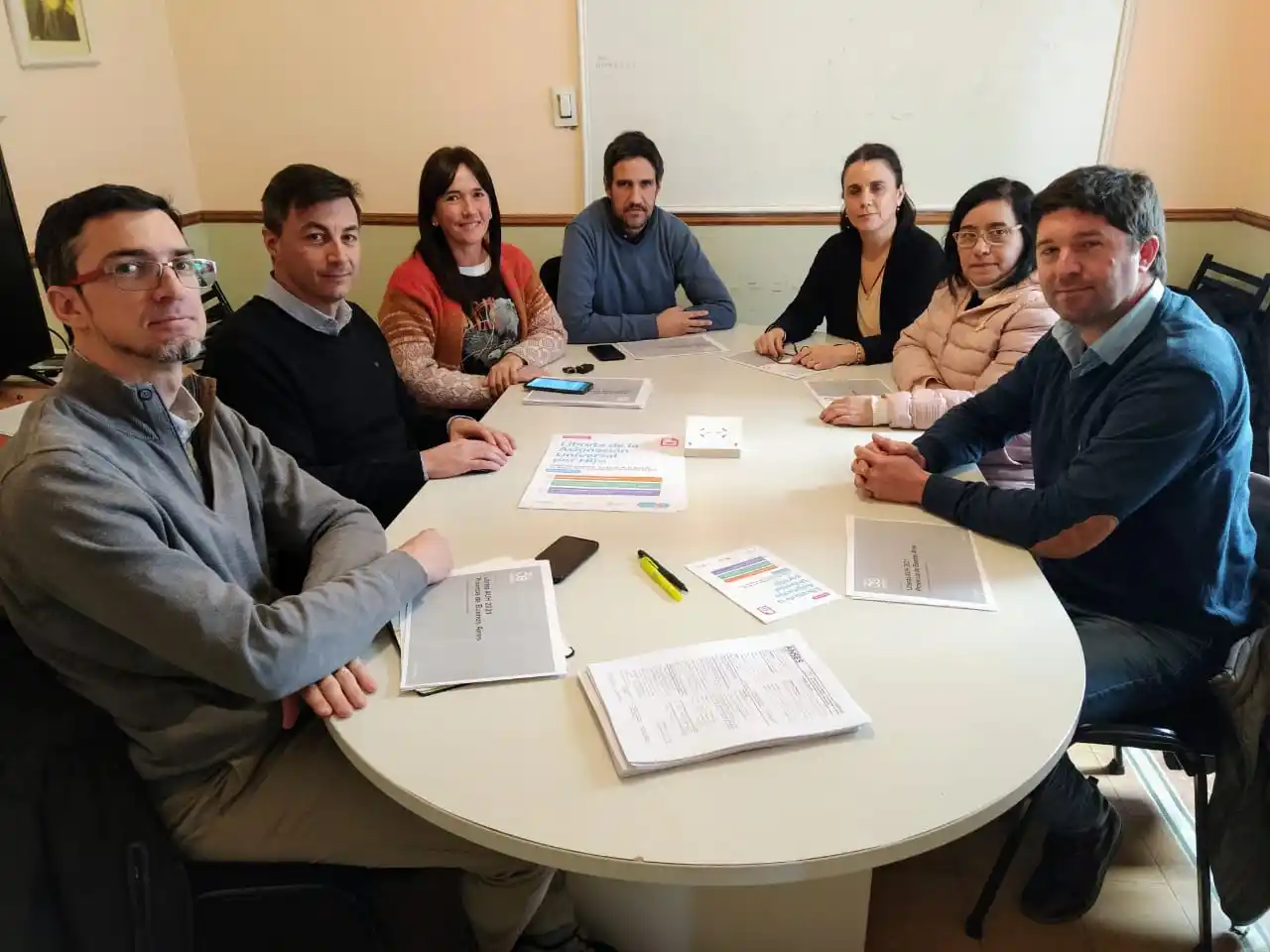 Trabajo conjunto para agilizar los controles sanitarios de la AUH