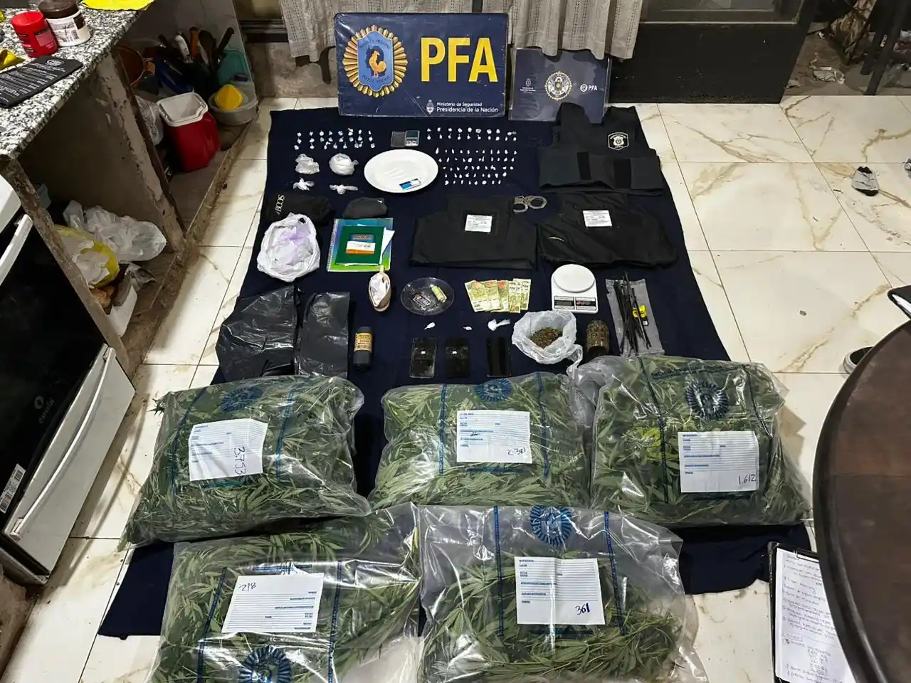 Desarticularon una banda narco que operaba en Moreno