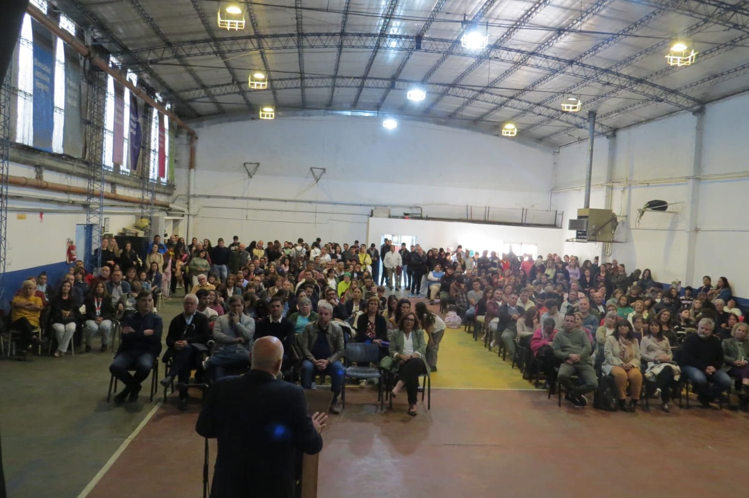 ACTO BARRIAL - 2