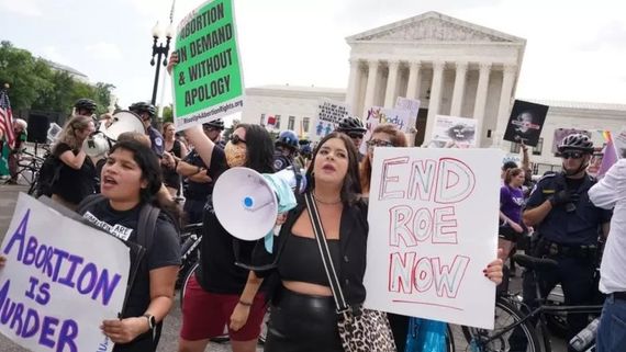 Más protestas en EEUU contra la decisión de la Corte Suprema de anular el aborto
