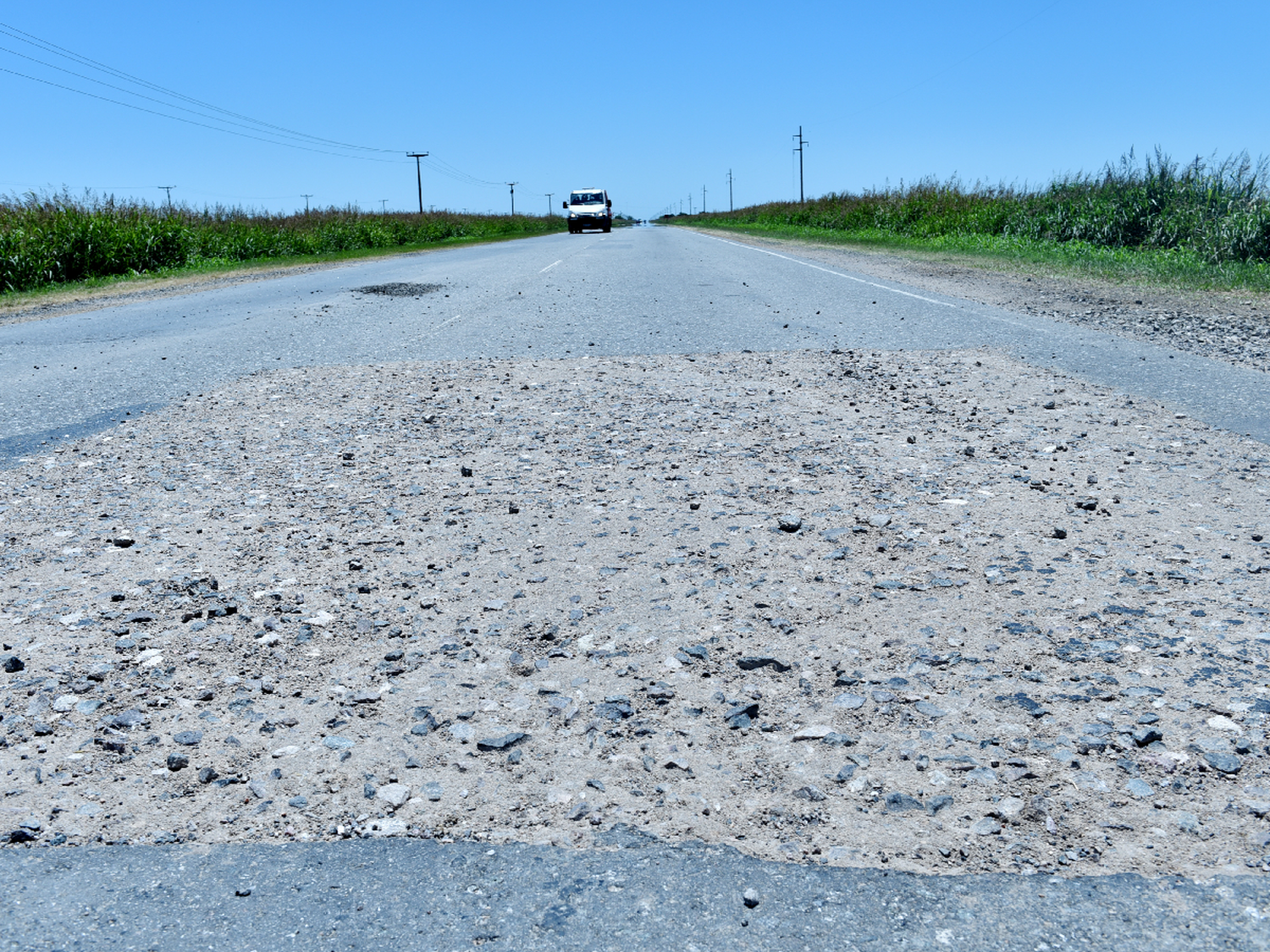 La ruta de los baches que nadie quiere transitar