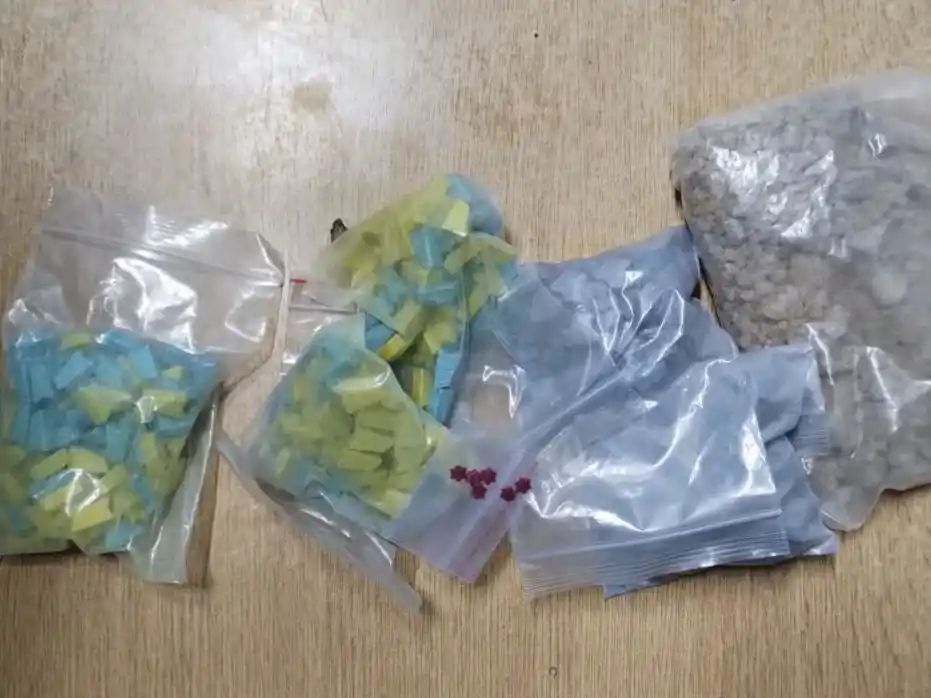 Un hombre cayó detenido con más de 500 dosis de éxtasis y ketamina en Rafaela.