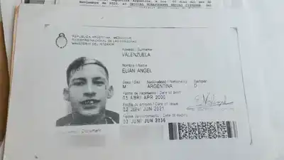 Encontraron el documento de L-Gante en un allanamiento e investigan su vínculo con la banda de los "Caranchos Top"
