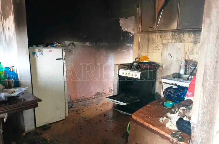 Voraz incendio en barrio 9 de julio: había dos menores de 4 y 6 años adentro