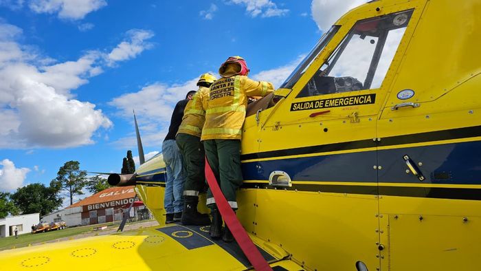 Brigadistas santafesinos se capacitaron en el uso seguro y la coordinación de medios de transporte aéreos