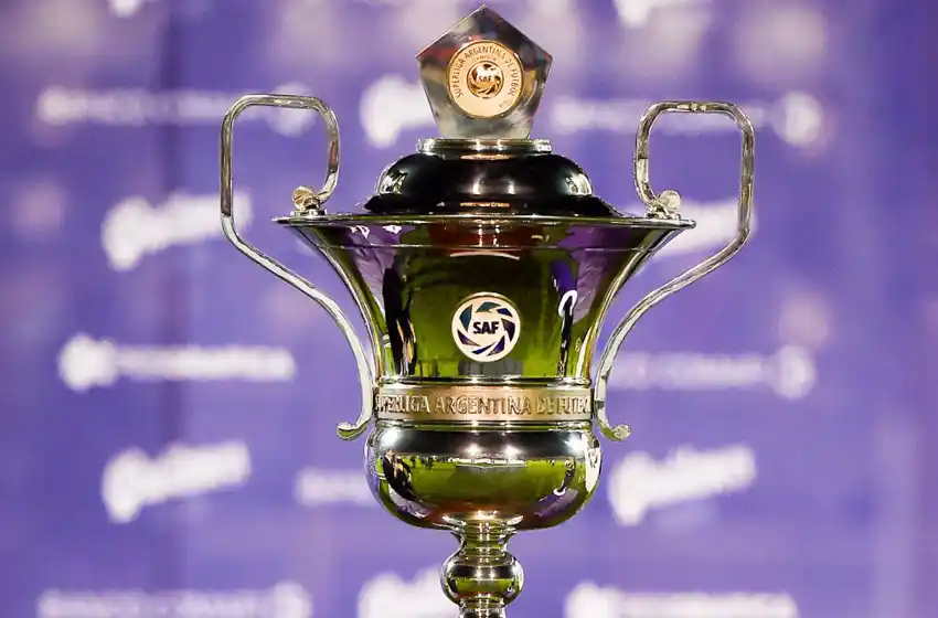 La chance de aplazar el reinicio de la Superliga toma más fuerza