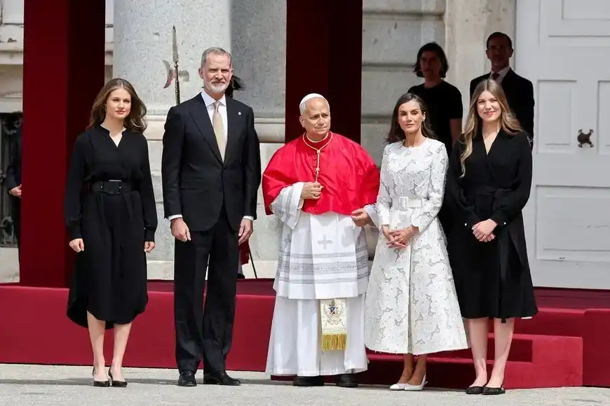 Papa León España