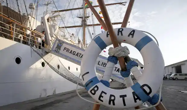 Ultiman detalles para la llegada de la Fragata Libertad a Mar del Plata