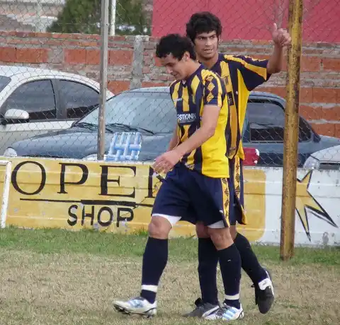 Los líderes del torneo se enfrentan esta tarde