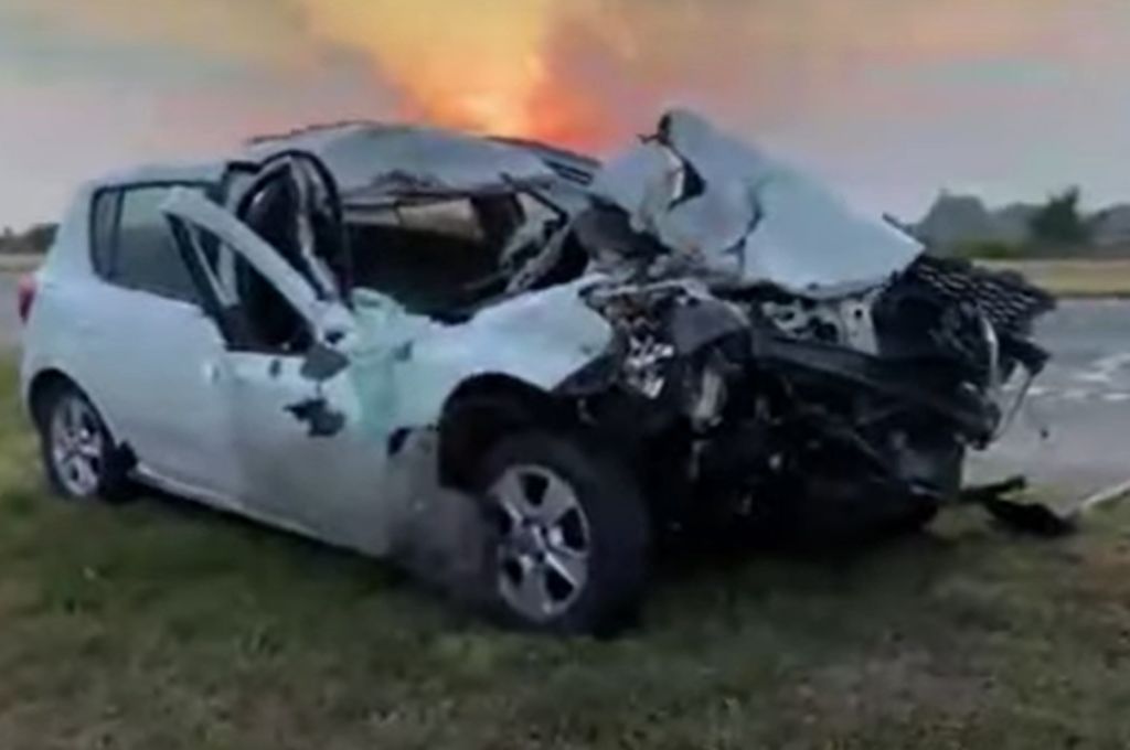 Autopista Santa Fe – Rosario: un auto embistió de atrás a un camión