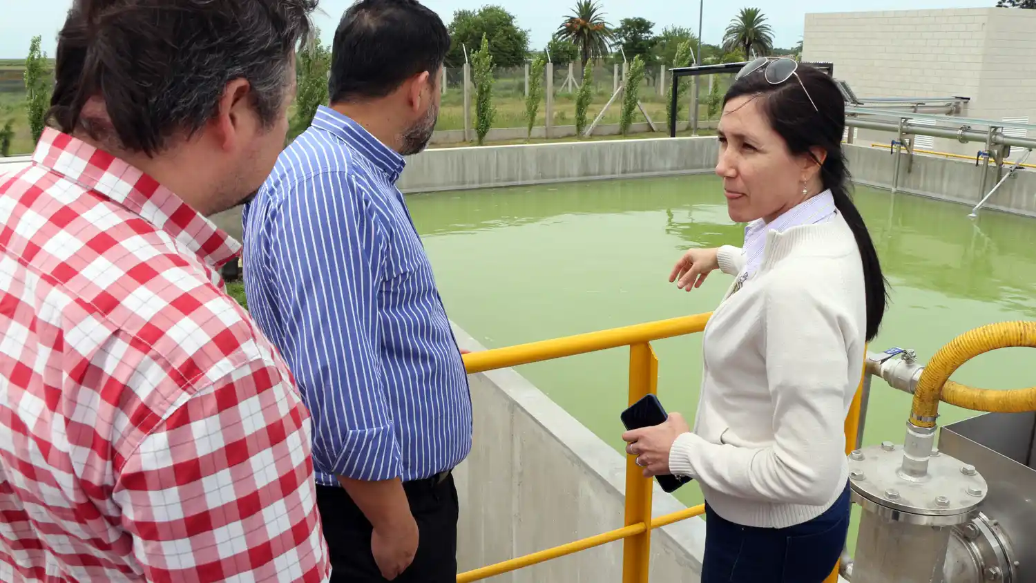 Supervisión de las obras en la planta de tratamiento de líquidos cloacales de la cárcel de Coronda