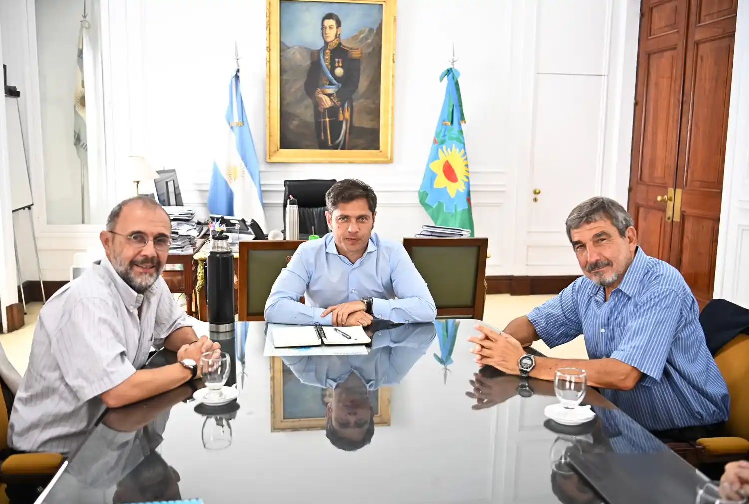 El encuentro se desarrolló en el despacho de Kicillof en Casa de Gobierno.