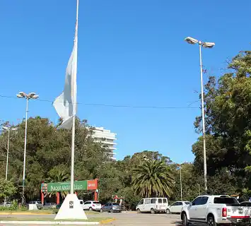 Bandera a media asta