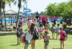 Se redujo el servicio de transporte de la Colonia Municipal de Vacaciones